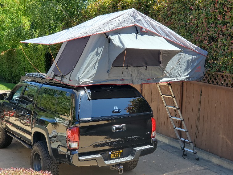 Mojave Explorer 1400 Roof Top Tent (3 Person) - Overland Pros